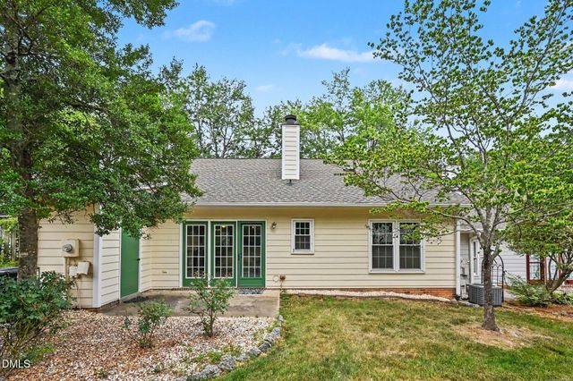 6802 Fairpoint Court, Raleigh, NC 27613
