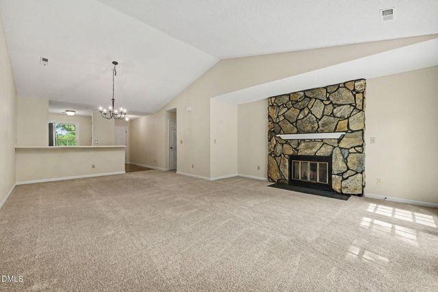 6802 Fairpoint Court, Raleigh, NC 27613