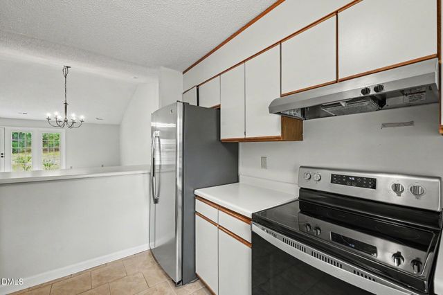 6802 Fairpoint Court, Raleigh, NC 27613