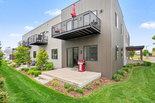 110 Central Avenue 102, Holland, MI 49423