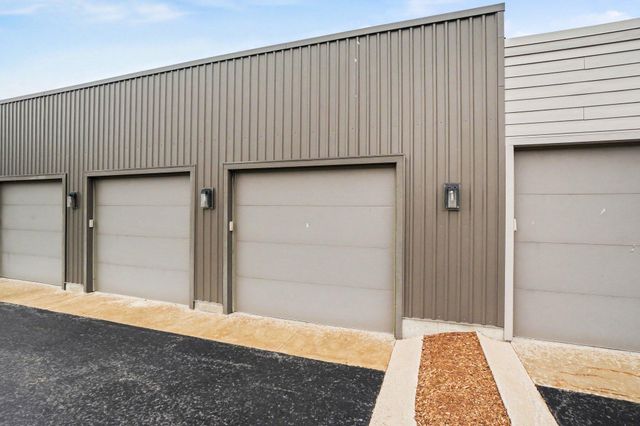 110 Central Avenue 102, Holland, MI 49423