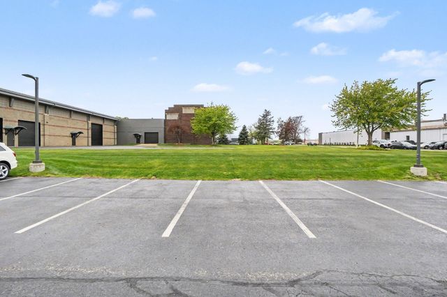 110 Central Avenue 102, Holland, MI 49423