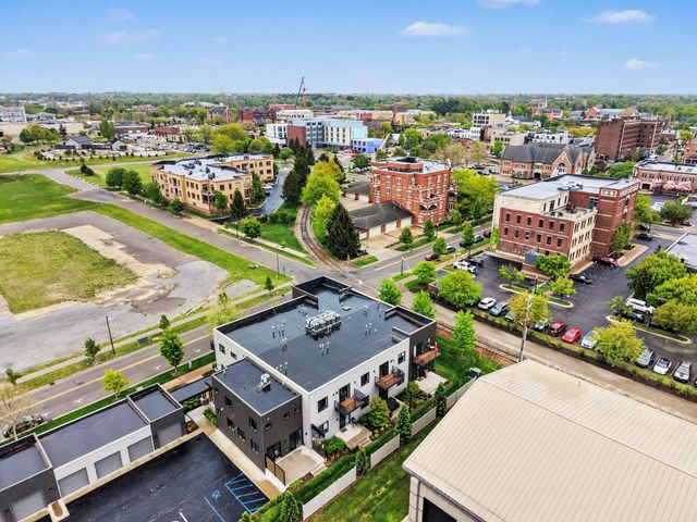 110 Central Avenue 102, Holland, MI 49423
