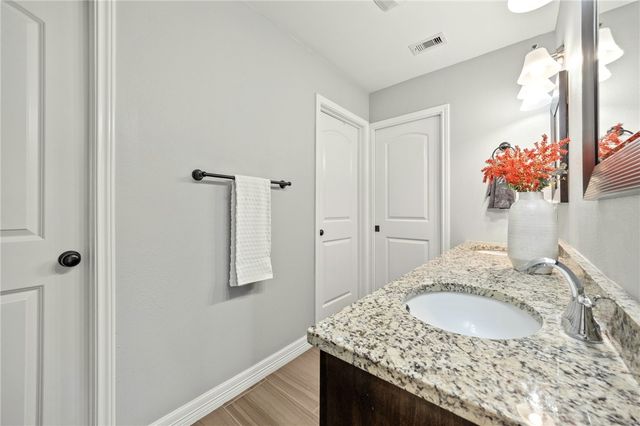 7209 Lake Tranquility Dr, Corpus Christi, TX 78414