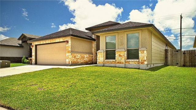 7209 Lake Tranquility Dr, Corpus Christi, TX 78414