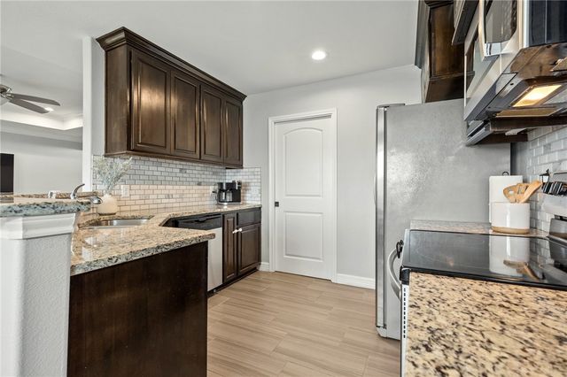 7209 Lake Tranquility Dr, Corpus Christi, TX 78414