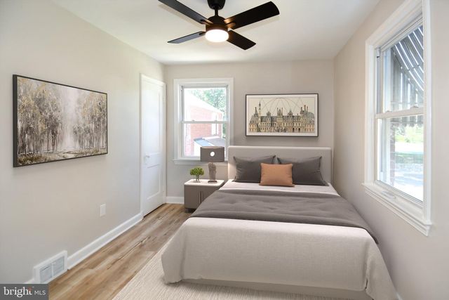 2124 S OXFORD ST, Arlington, VA 22204