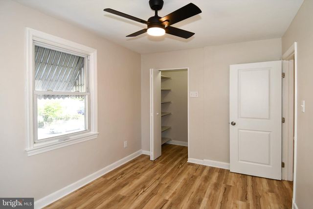 2124 S OXFORD ST, Arlington, VA 22204