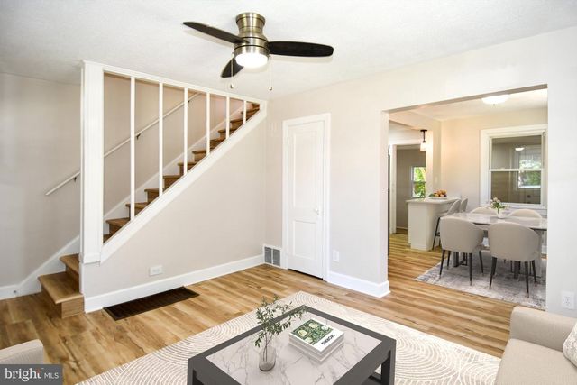 2124 S OXFORD ST, Arlington, VA 22204