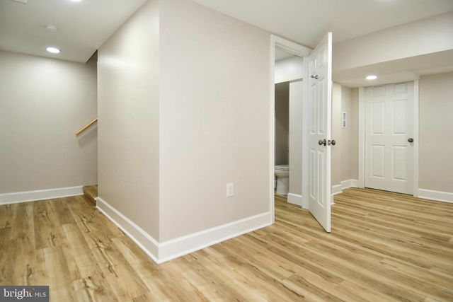 2124 S OXFORD ST, Arlington, VA 22204