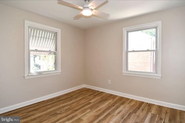 2124 S OXFORD ST, Arlington, VA 22204