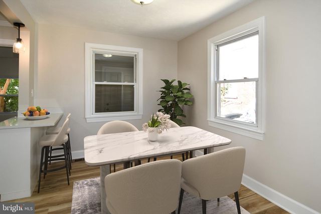 2124 S OXFORD ST, Arlington, VA 22204
