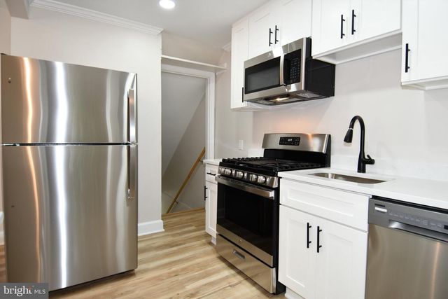 2124 S OXFORD ST, Arlington, VA 22204