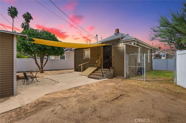 3756 Locust, Riverside, CA 92501