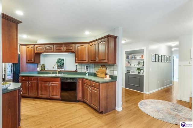 625 Hickory Lane, Elizabethtown, KY 42701