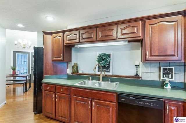 625 Hickory Lane, Elizabethtown, KY 42701