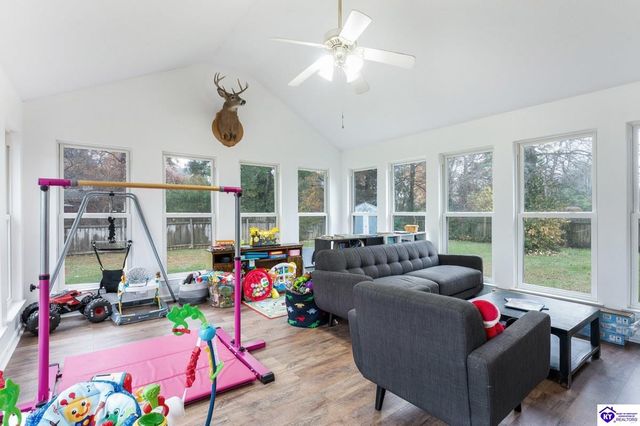 625 Hickory Lane, Elizabethtown, KY 42701