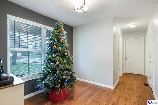 625 Hickory Lane, Elizabethtown, KY 42701