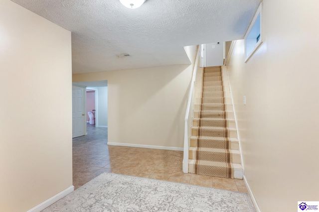 625 Hickory Lane, Elizabethtown, KY 42701