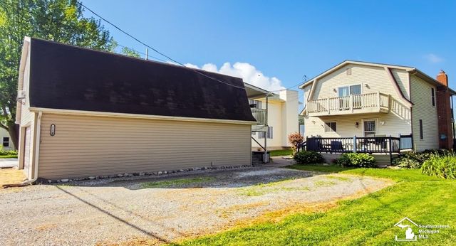 6270 Brancheau Road, Newport, MI 48166