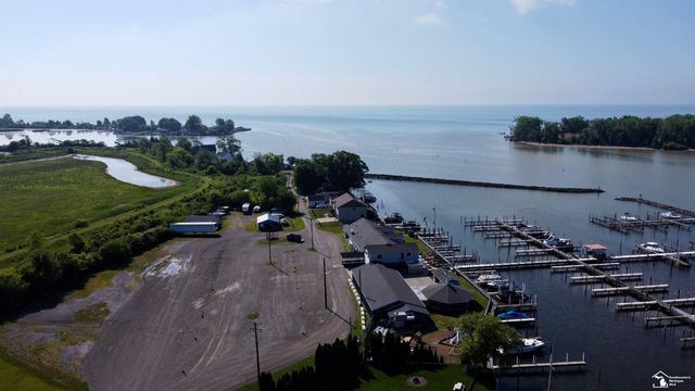 6270 Brancheau Road, Newport, MI 48166