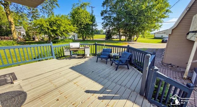6270 Brancheau Road, Newport, MI 48166