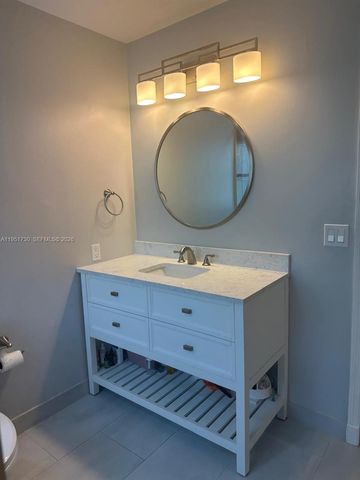 19922 Dinner Key Dr, Boca Raton, FL 33498