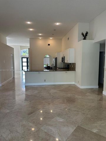 19922 Dinner Key Dr, Boca Raton, FL 33498