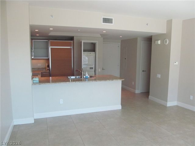 222 Karen Avenue 1105, Las Vegas, NV 89109