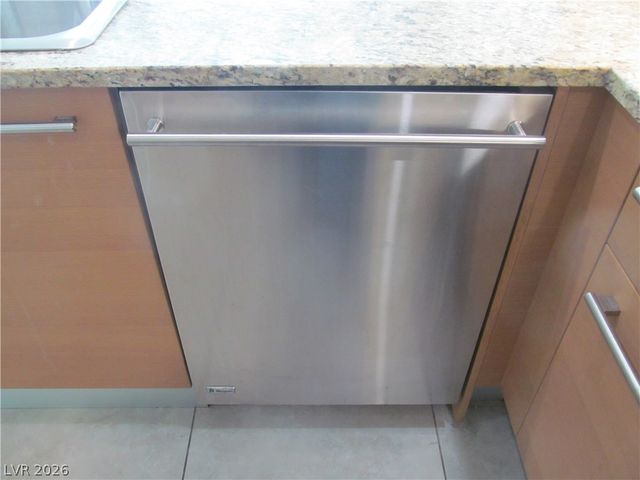 222 Karen Avenue 1105, Las Vegas, NV 89109