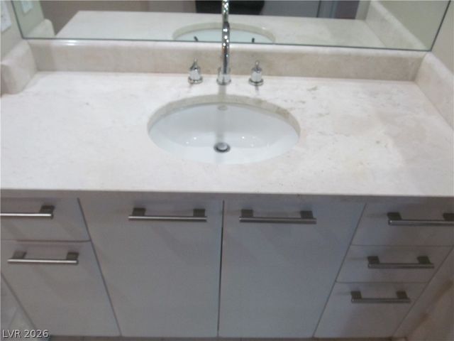 222 Karen Avenue 1105, Las Vegas, NV 89109