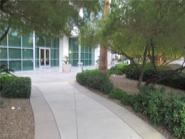 222 Karen Avenue 1105, Las Vegas, NV 89109