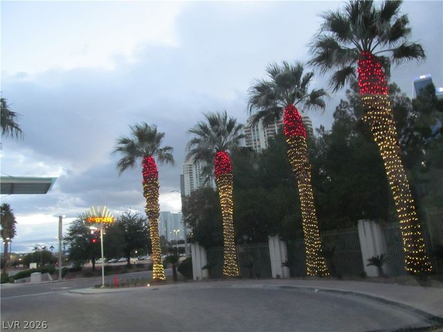 222 Karen Avenue 1105, Las Vegas, NV 89109