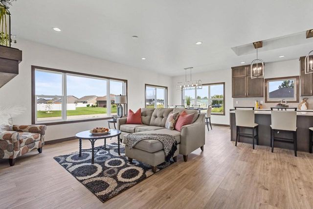 733 TAMBOUR COURT, De Pere, WI 54115