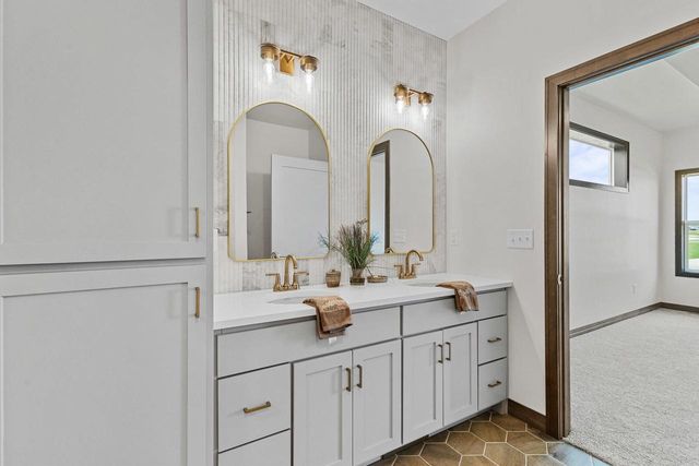 733 TAMBOUR COURT, De Pere, WI 54115