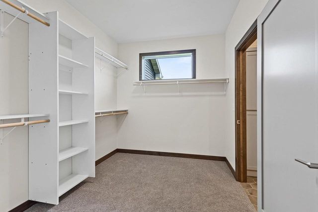 733 TAMBOUR COURT, De Pere, WI 54115