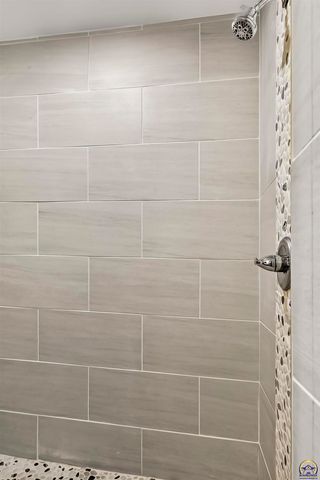 4313 SE Violet CT, Topeka, KS 66609