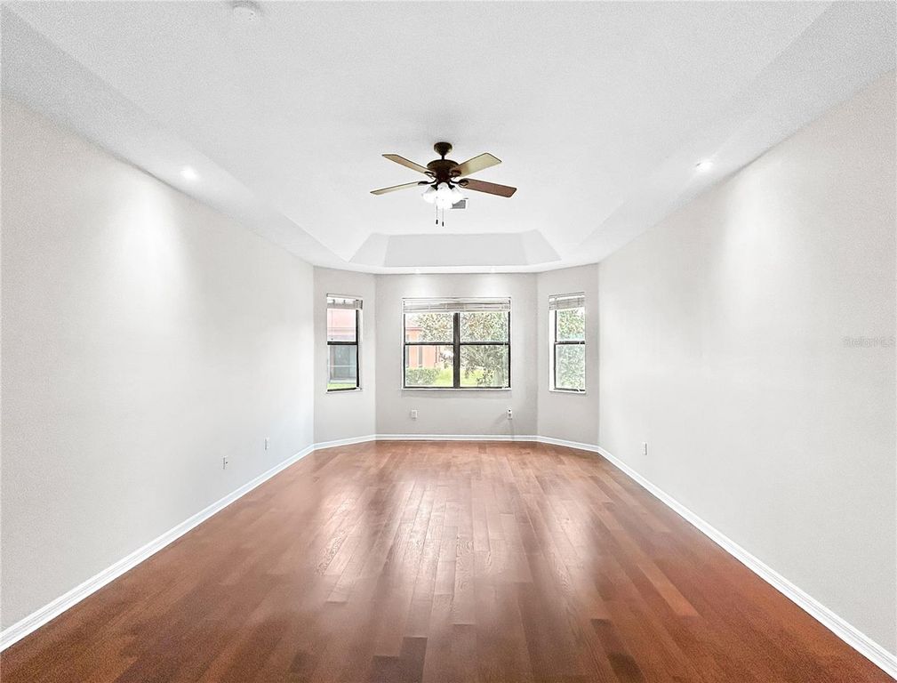 Image 19 of property listing at 8437 WHITE POPLAR DRIVE, Riverview, FL 33578