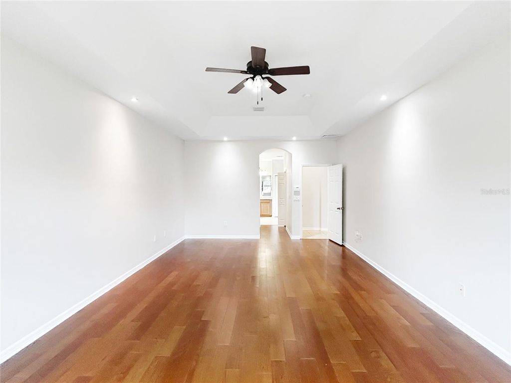 Image 21 of property listing at 8437 WHITE POPLAR DRIVE, Riverview, FL 33578