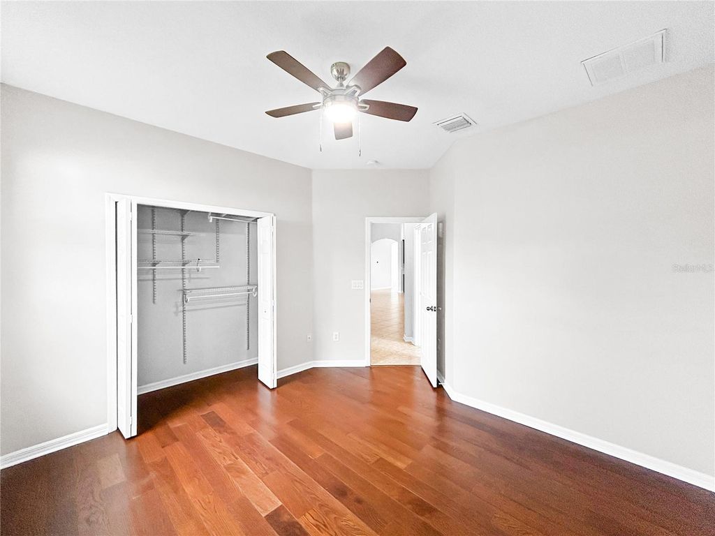 Image 30 of property listing at 8437 WHITE POPLAR DRIVE, Riverview, FL 33578