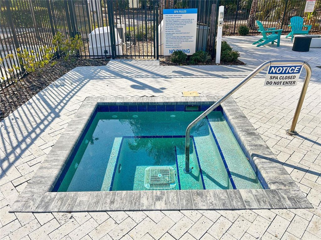 Image 47 of property listing at 8437 WHITE POPLAR DRIVE, Riverview, FL 33578