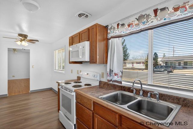 221 DESMET DR, Cheyenne, WY 82007