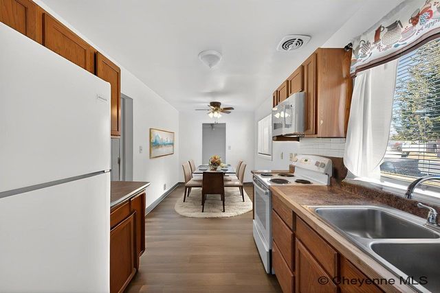 221 DESMET DR, Cheyenne, WY 82007