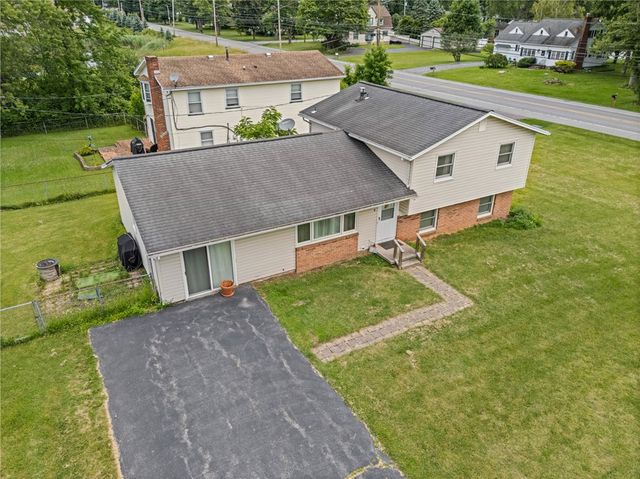 4 Mercury Drive, Gates, NY 14624