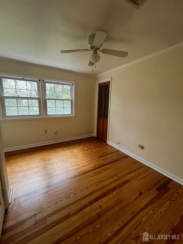 8 Lakeview Avenue, East Brunswick, NJ 08816