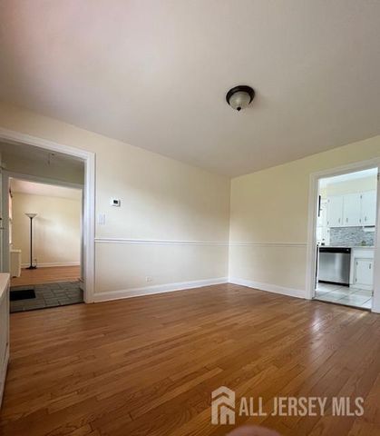 8 Lakeview Avenue, East Brunswick, NJ 08816