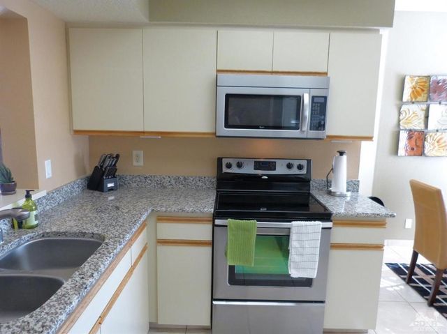 221 Vista Royale Circle E, Palm Desert, CA 92211