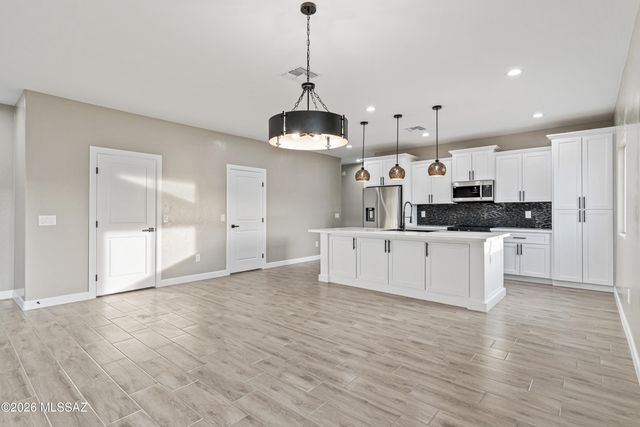 7863 S Cardinal Avenue, Tucson, AZ 85746