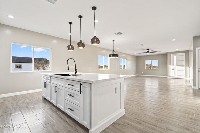 7863 S Cardinal Avenue, Tucson, AZ 85746