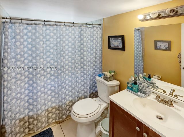 10168 Twin Lakes Dr 13-A, Coral Springs, FL 33071